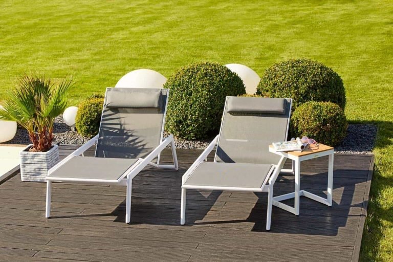 Leżanka tarasowa – na co zwrócić uwagę przy zakupie?